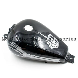 Autocollant main squelette sur réservoir de Harley - vue 2