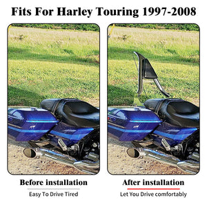 Dossier passager chromé monté à l'arrière d'une Harley-Davidson Touring - vue 2