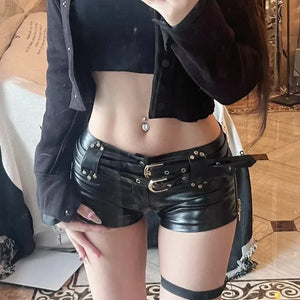 Short simili cuir noir taille basse style rétro Y2K - vue 3