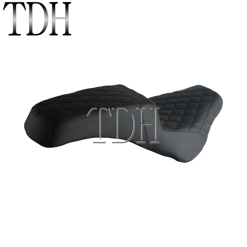 Selle biplace confort en cuir pour Harley-Davidson Softail (Street Bob, Deluxe, Heritage)