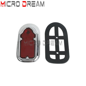 Feu arrière LED rouge style Tombstone fixé sur le garde-boue d'une Harley-Davidson Softail - vue 3
