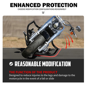 Barre de protection moteur noire à l'avant d'une Harley Softail - vue 2