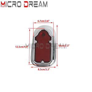 Feu arrière LED rouge style Tombstone fixé sur le garde-boue d'une Harley-Davidson Softail - vue 2