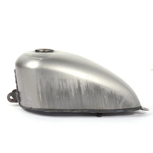 Réservoir d'essence compact au design rétro pour moto bobber custom - vue 1