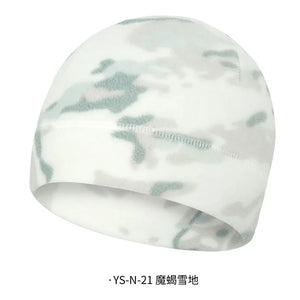 Cagoule polaire camouflage pour l'hiver, portée sous un casque moto - vue 13