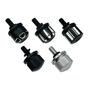 Cache de vis de fixation de selle en aluminium sur une Harley-Davidson - vue 4