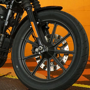 Garde-boue avant en fer noir pour Harley Sportster XL883/1200 - vue 2