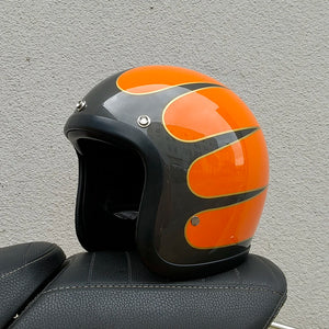 Casque moto rétro compact noir style japonais - vue de trois quarts - vue 8