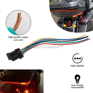 Feu arrière LED fumé monté sur une valise Tour-Pak de Harley-Davidson Touring - vue 5