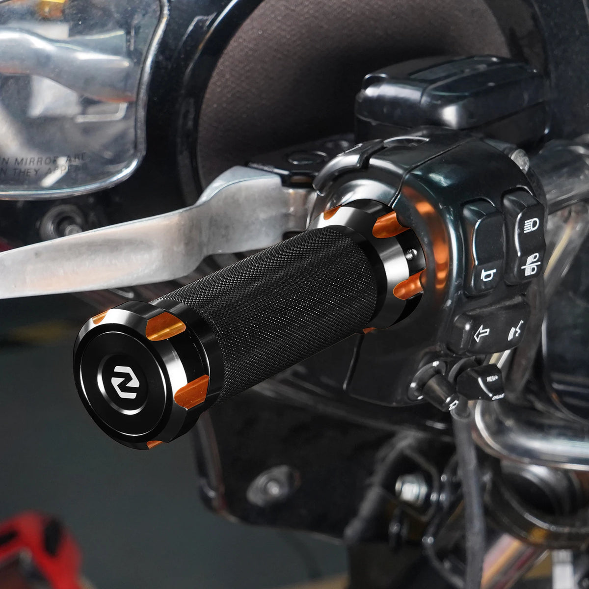 Poignées de guidon aluminium moletées pour Harley Touring Softail - vue 2