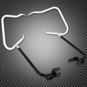 Rail de garde noir autour des sacoches d'une Harley-Davidson Touring - vue 4