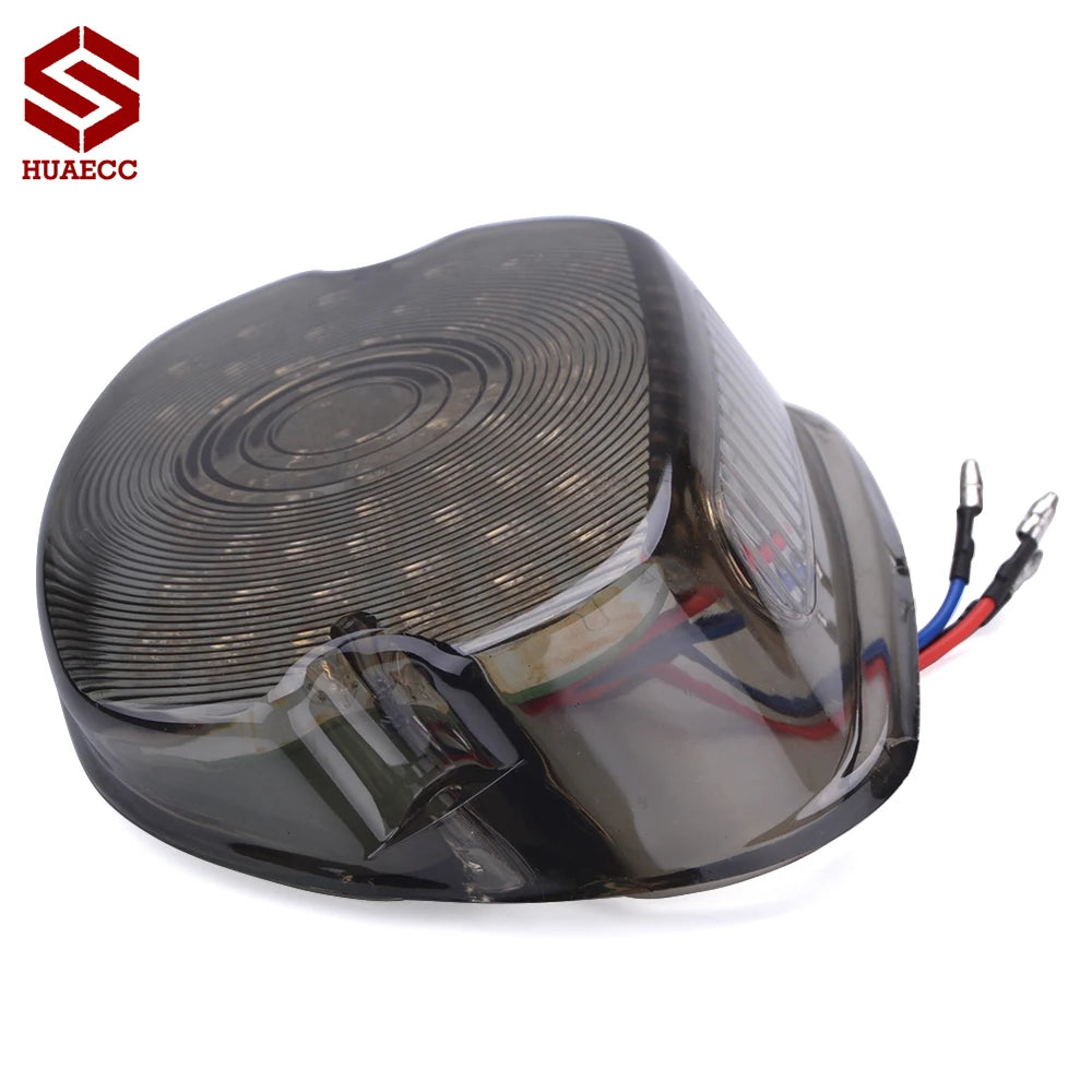 Feu arrière LED lentille fumée pour Harley Softail Dyna Touring Sportster - vue 2