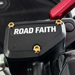 Boulons de Cache Maître-Cylindre en Titane - Harley-Davidson Touring 2017+ et Softail 2018+ – photo 4/18