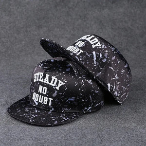 Casquette brodée à visière plate, vue de face - vue 49