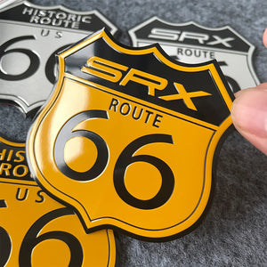 Emblème autocollant aluminium Route 66 sur carrosserie de moto - vue 4