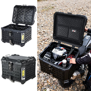 Top case aluminium noir blindé monté sur le porte-bagages d'une moto - vue 1