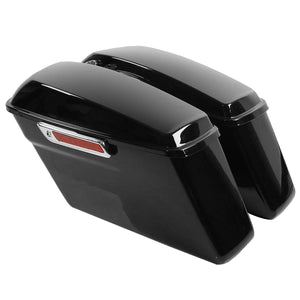 Paire de sacoches rigides noires fixées sur une Harley-Davidson Touring - vue 7