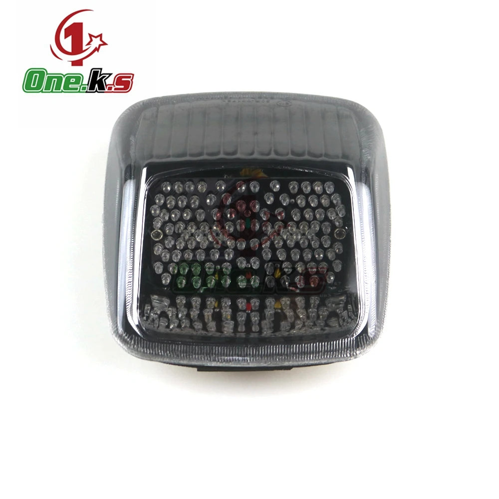 Feu arrière LED à clignotants intégrés pour Harley V-Rod - vue 7
