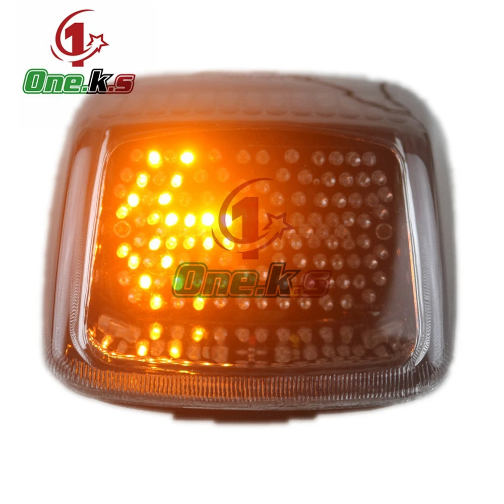 Feu arrière LED à clignotants intégrés pour Harley V-Rod - vue 3