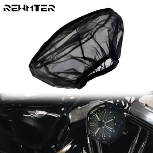 Housse noire imperméable posée sur le filtre à air d'une moto Harley-Davidson - vue 1