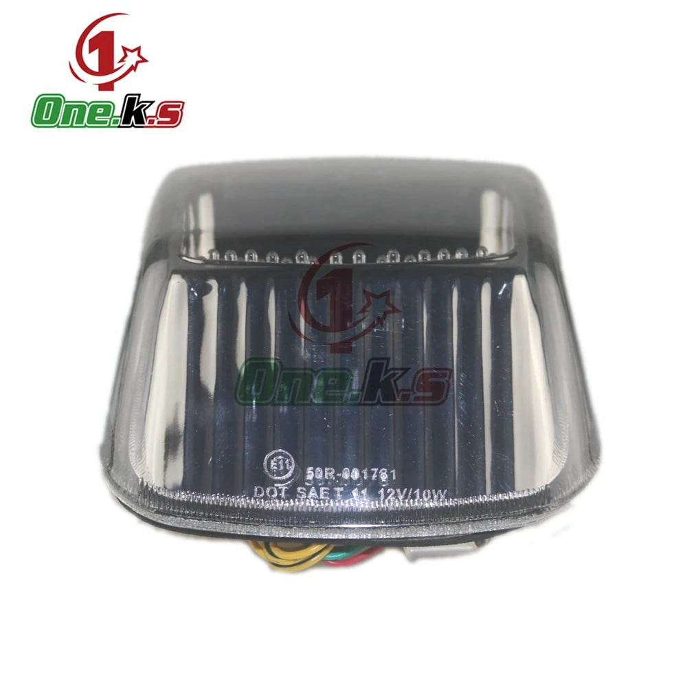 Feu arrière LED à clignotants intégrés pour Harley V-Rod - vue 1