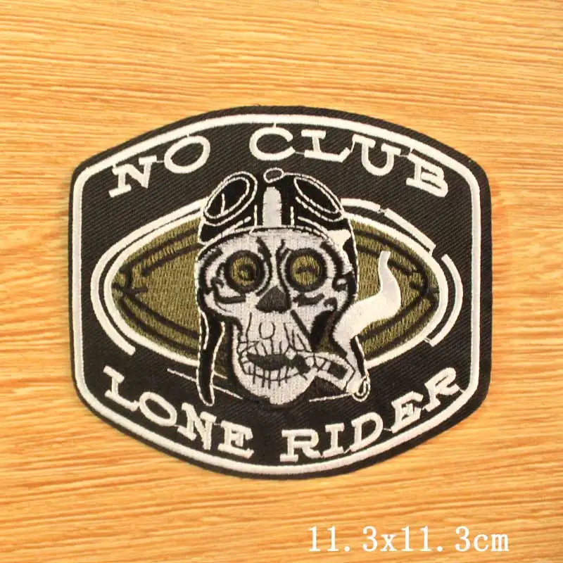 Écusson brodé crâne et cœur style moto biker - vue 16
