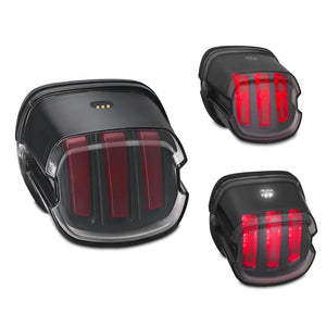 Feu arrière LED à lentille fumée monté sur une Harley-Davidson Dyna - vue 1