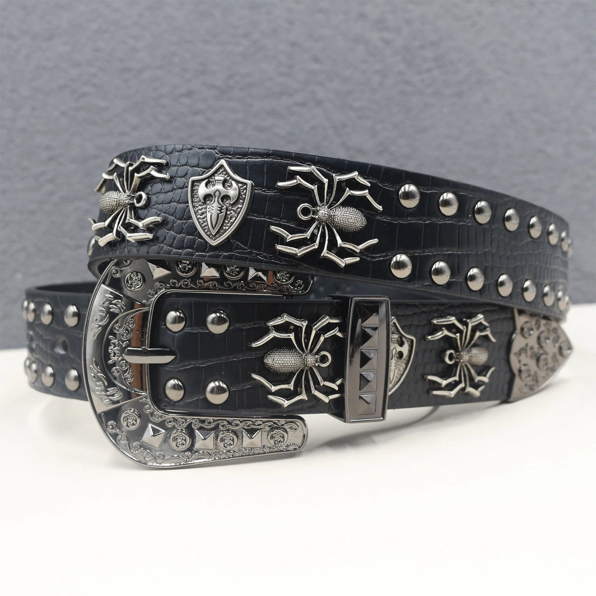 Ceinture en similicuir noir avec rivets métalliques et boucle punk - vue 20