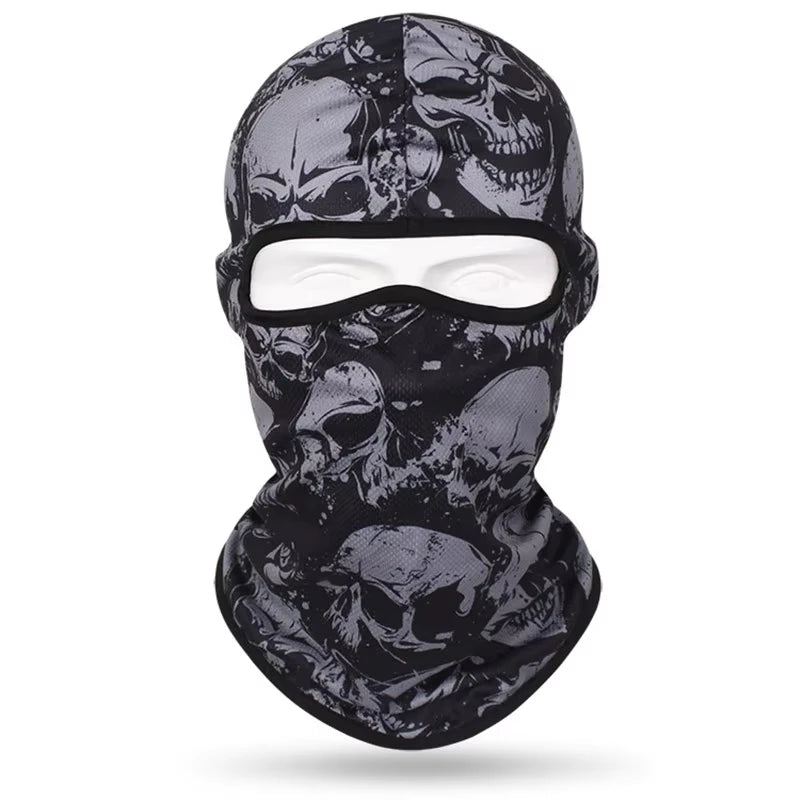 Cagoule imprimée tête de mort portée en sous-casque pour moto - vue 3