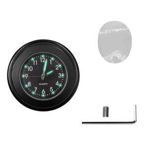 Horloge à quartz noire fixée sur le guidon d'un scooter - vue 9