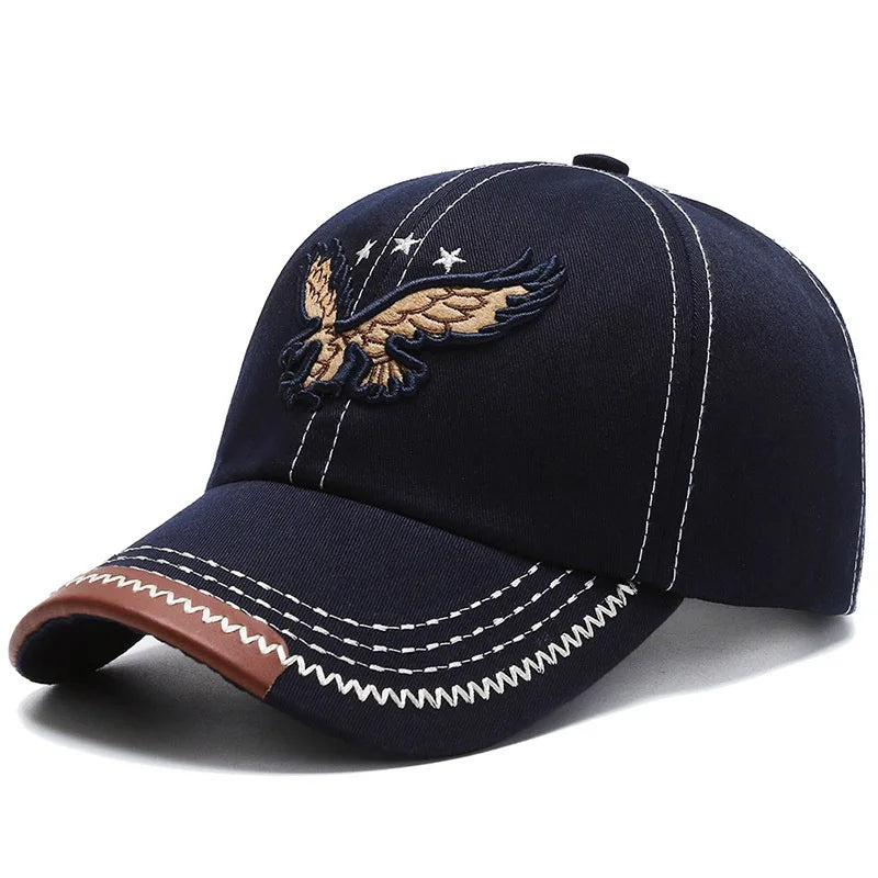 Casquette beige brodée d'un aigle, vue de face - vue 6
