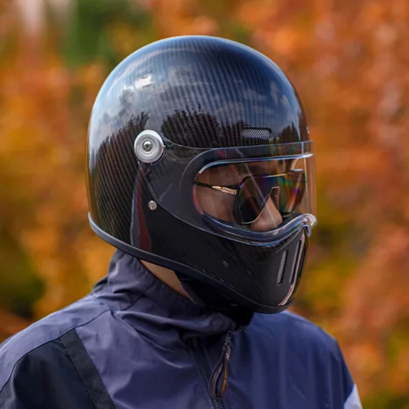 Casque moto intégral noir aérodynamique - vue de profil - vue 15