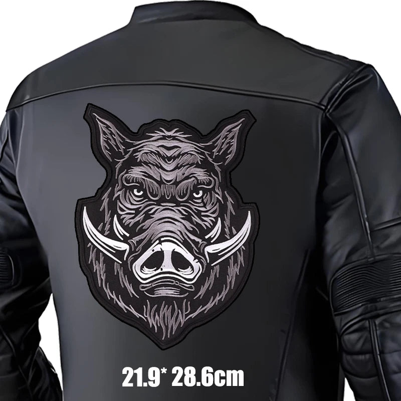 Écusson brodé motif tête de mort motard sur fond noir - vue de face - vue 4