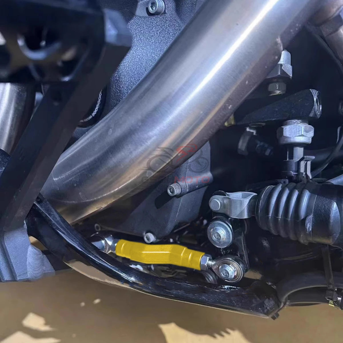 Tringlerie réglable de frein et de sélecteur à commandes centrales pour Harley-Davidson Softail M8 : Street Bob, Standard, Low Rider ST (2018 et +) – photo 4/8