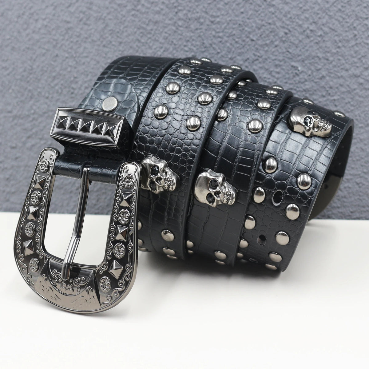 Ceinture en similicuir noir avec rivets métalliques et boucle punk - vue 14