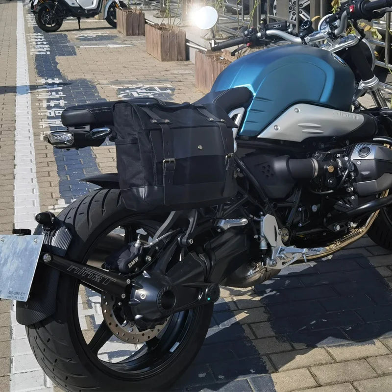 Sacoche moto vintage kaki en toile cirée - vue 4