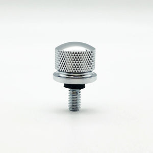 Cache de vis de fixation de selle en aluminium sur une Harley-Davidson - vue 9