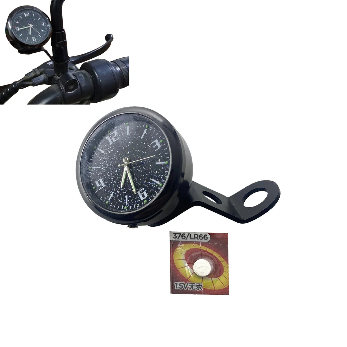 Horloge à quartz titane fixée sur le rétroviseur d'une moto - vue 1