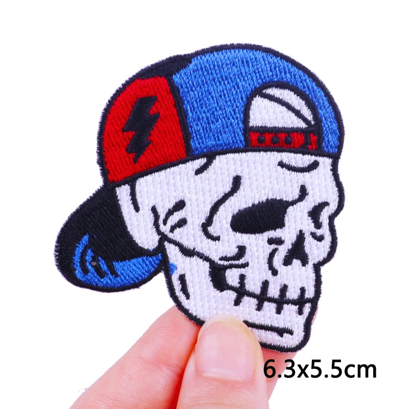 Écusson brodé crâne punk thermocollant style rock biker - vue 3
