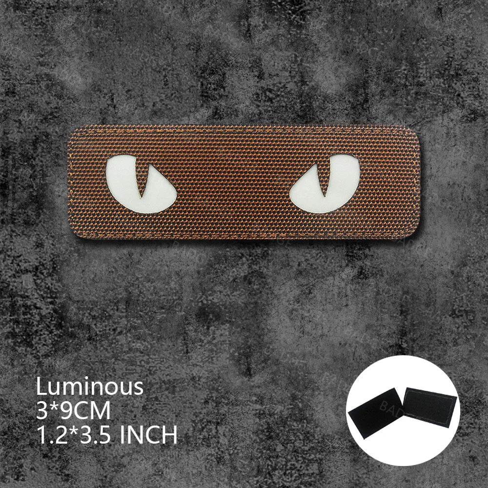 Écusson tactique phosphorescent yeux de chat - vue 17