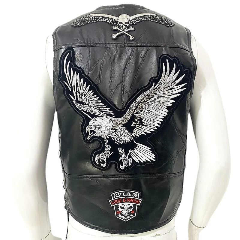 Gilet en cuir noir motif tête de mort - vue de face - vue 6