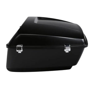 Malle arrière noire King Size montée sur une Harley-Davidson Touring - vue 4