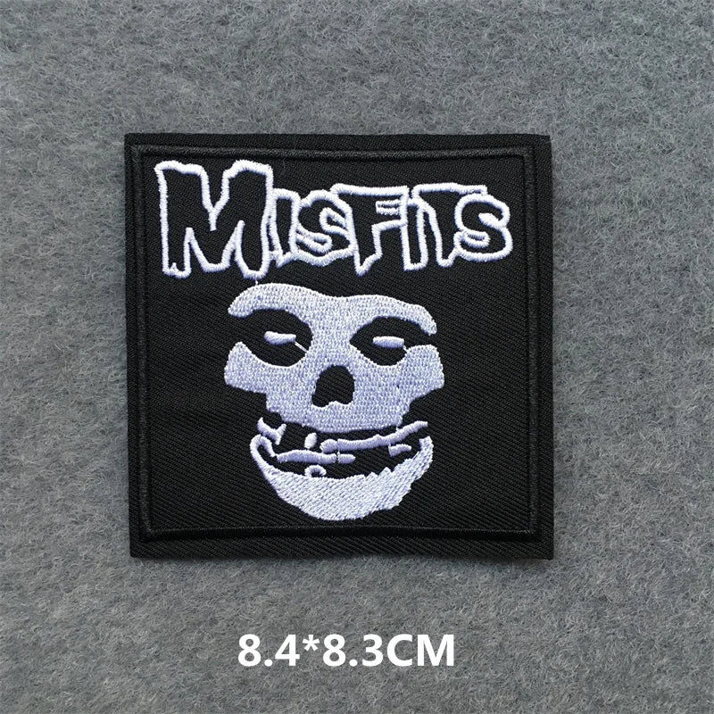 Patch brodé rock punk thermocollant pour blouson ou veste en jean - vue 4