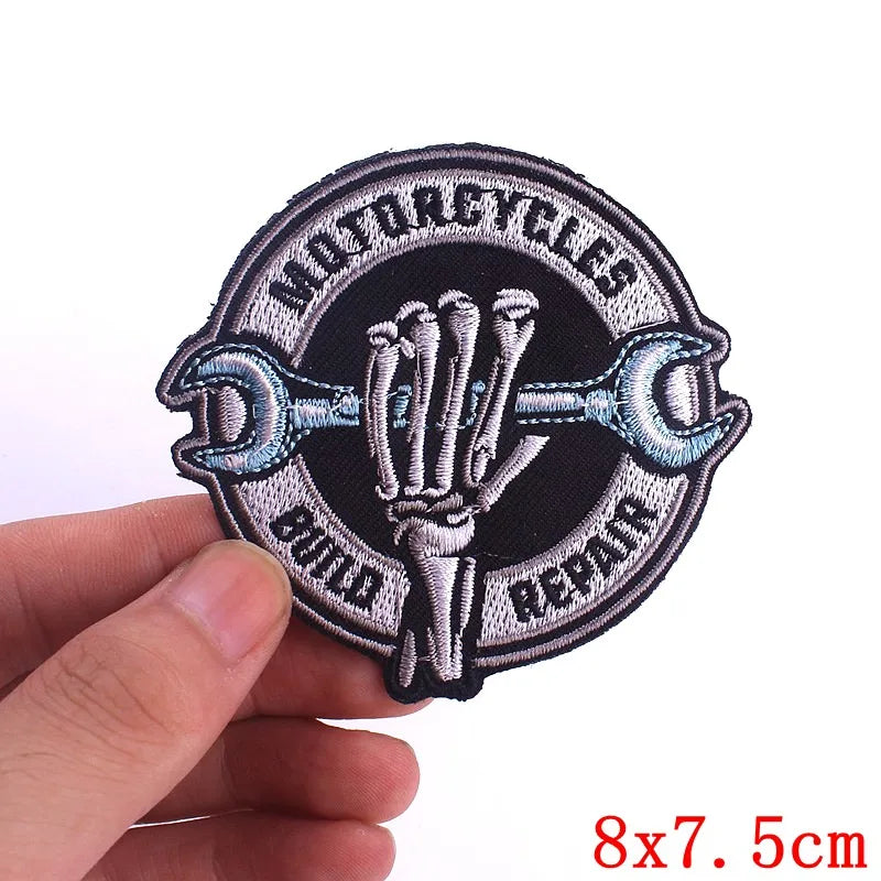 Écusson brodé crâne punk thermocollant style rock biker - vue 14