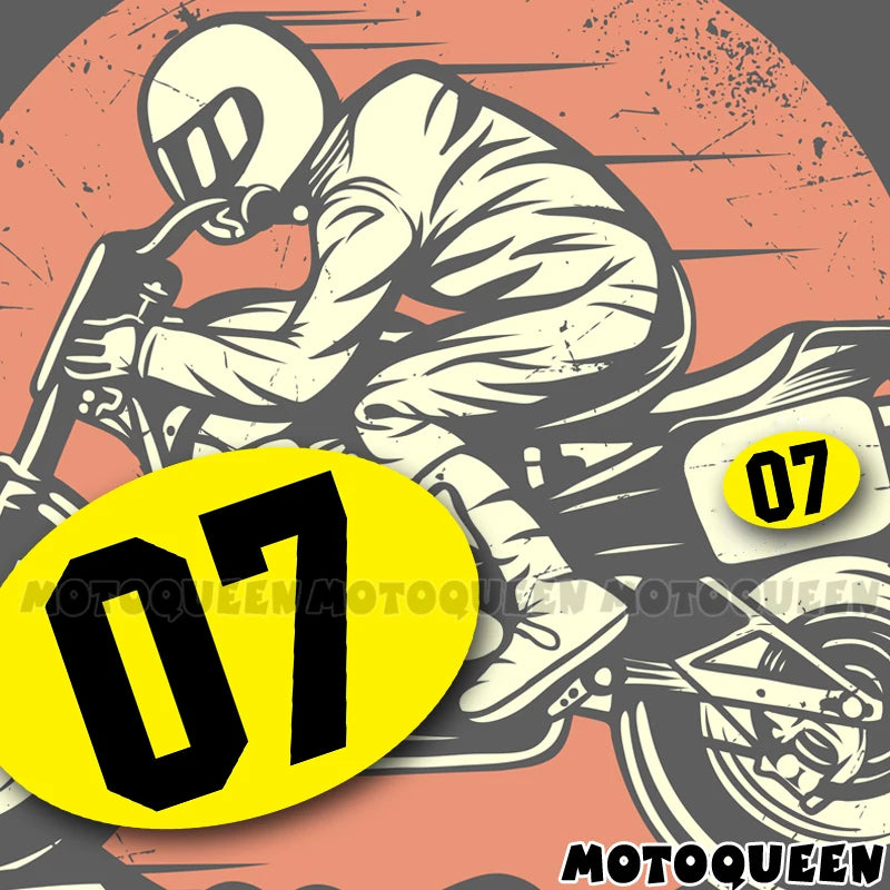 Autocollant ovale numéro 07 jaune et noir sur réservoir moto - vue 1