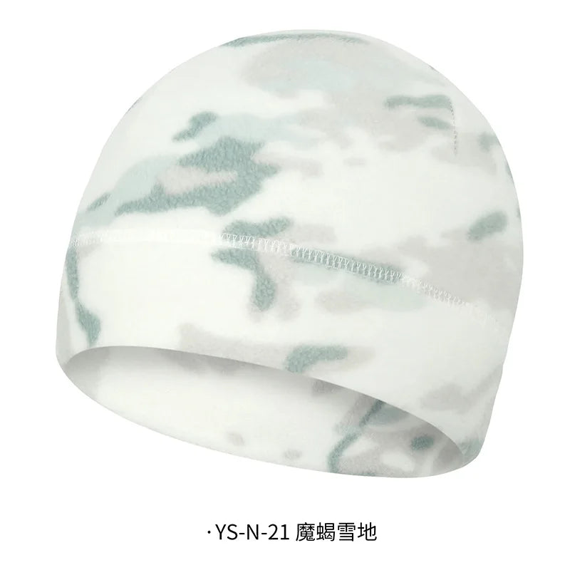 Cagoule polaire camouflage pour l'hiver, portée sous un casque moto - vue 13