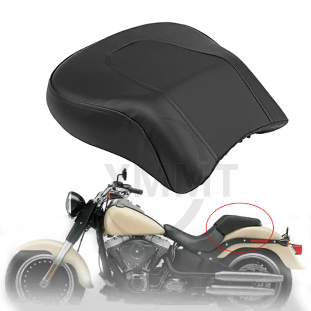 Selle passager arrière en cuir noir TrichTu pour Harley-Davidson Softail (2006-2017)