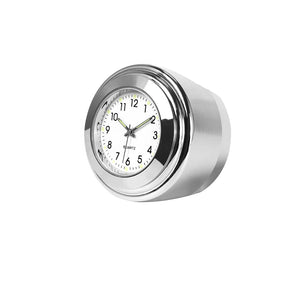 Horloge à quartz argentée fixée sur le guidon d'une moto - vue 8