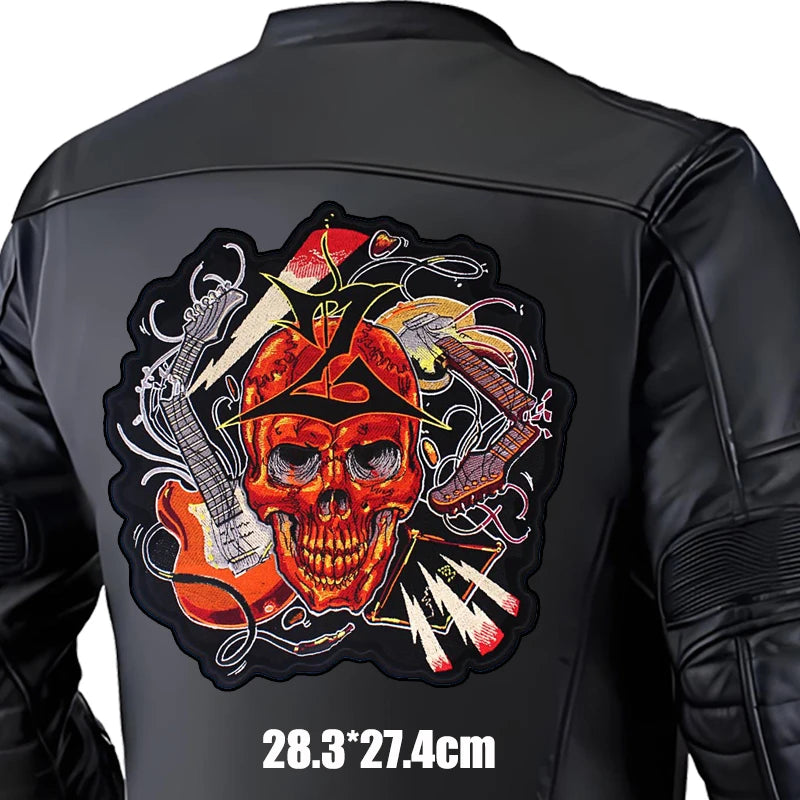 Écusson brodé motif tête de mort motard sur fond noir - vue de face - vue 19
