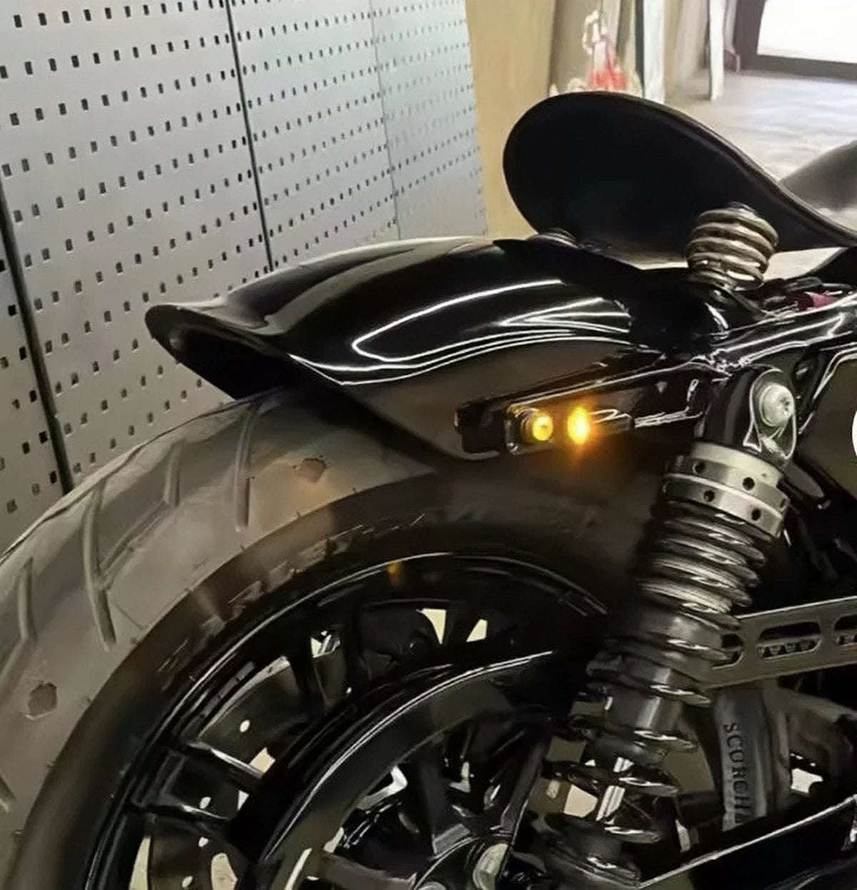 Support de garde-boue arrière noir pour Harley-Davidson Sportster - vue 5